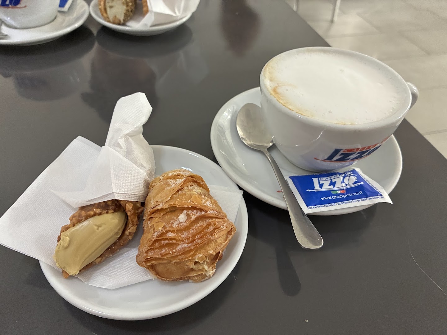 Mò Sì caffetteria alla vecchia maniera · Foto 1